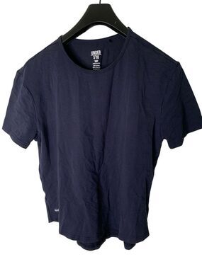 Under 5'10 t shirt navy men's size medium